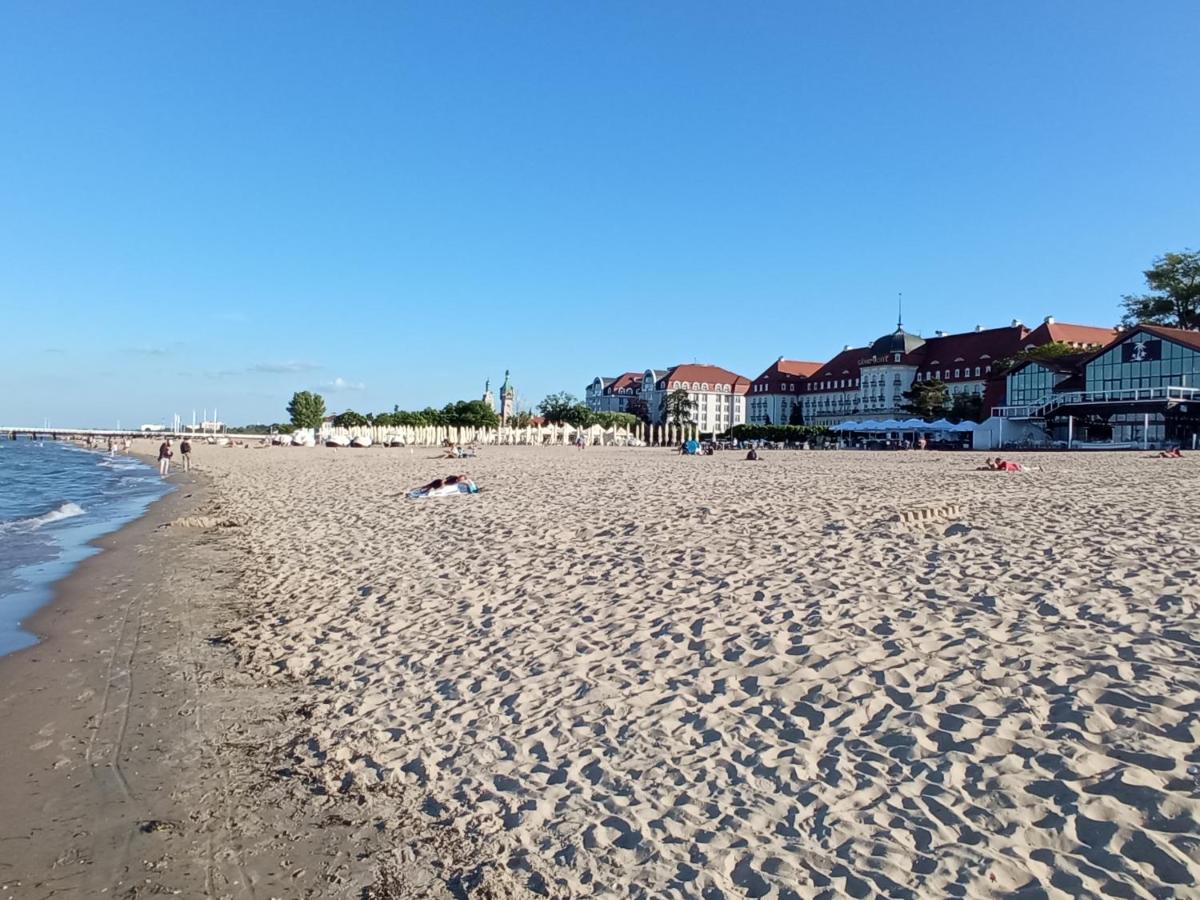 Iwona Hostel - Budget Rooms With Private Bathrooms Sopot Exterior photo