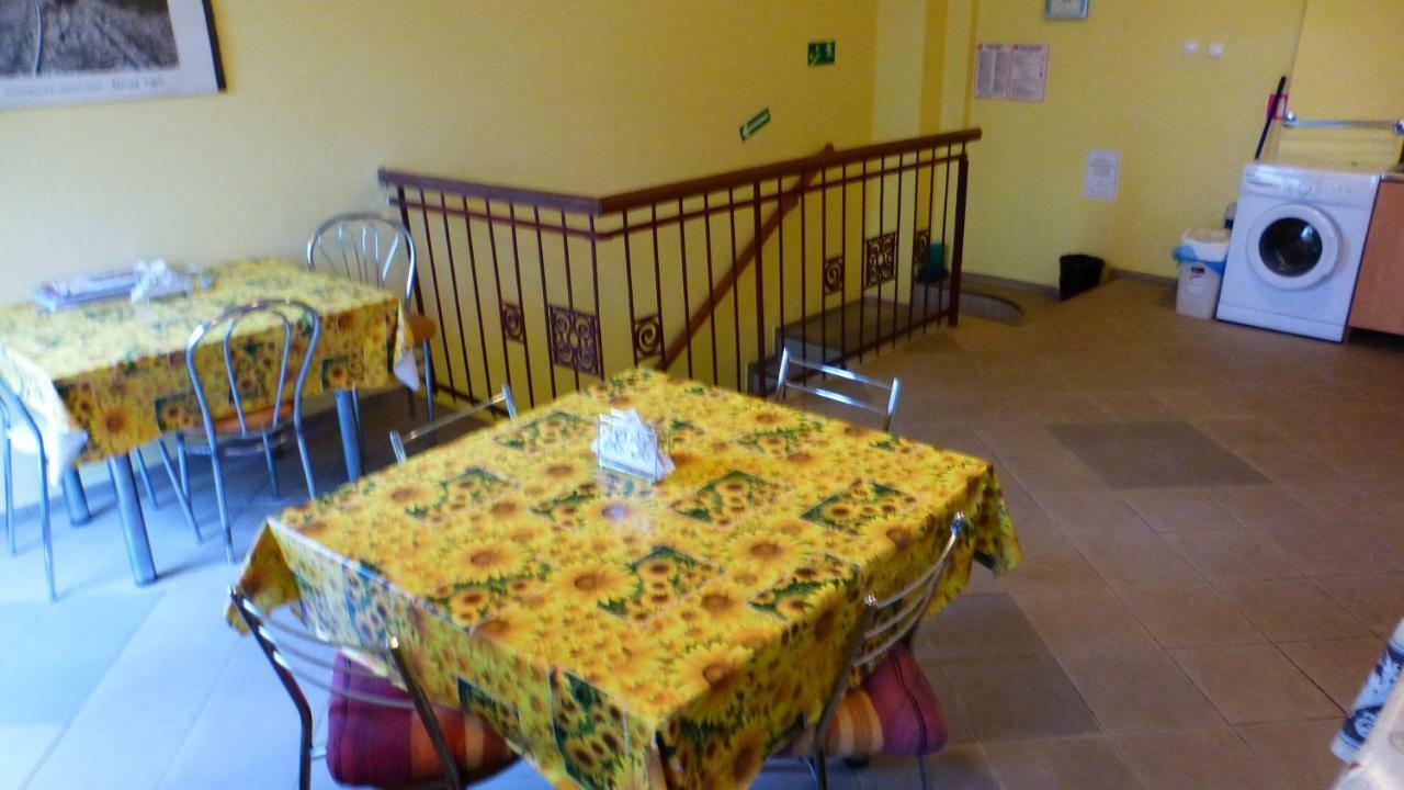 Iwona Hostel - Budget Rooms With Private Bathrooms Sopot Exterior photo