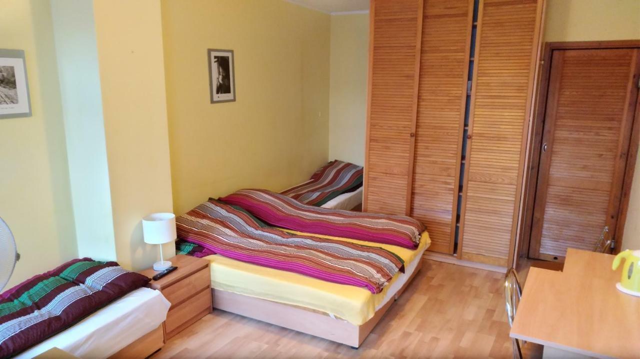 Iwona Hostel - Budget Rooms With Private Bathrooms Sopot Exterior photo
